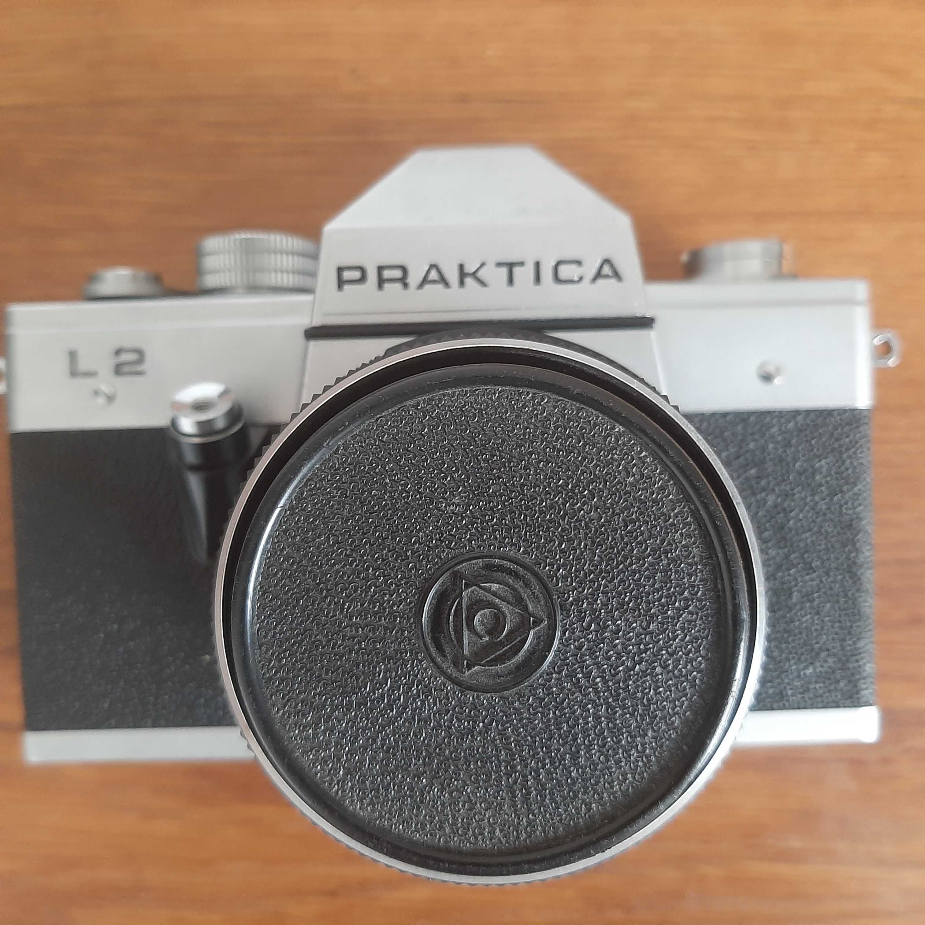 Фотоаппарат Praktica L2, 
объектив  Tessar 2,8/50 Carl Zeiss Jena DDR