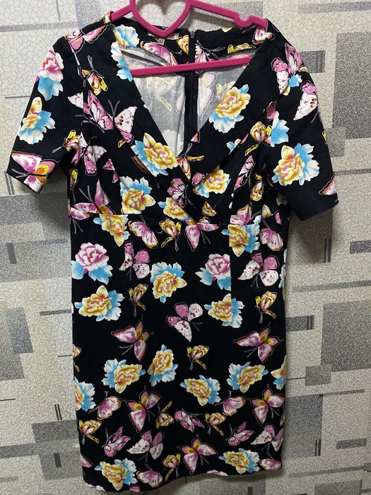 Костюм, сукні святкові жіночі 52 р