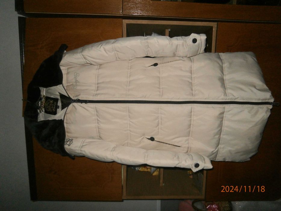 Куртка жіноча зимня