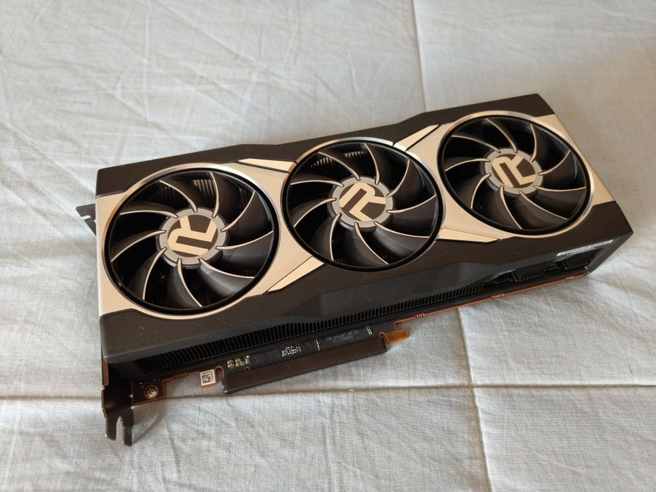 AMD Radeon RX 6800 XT