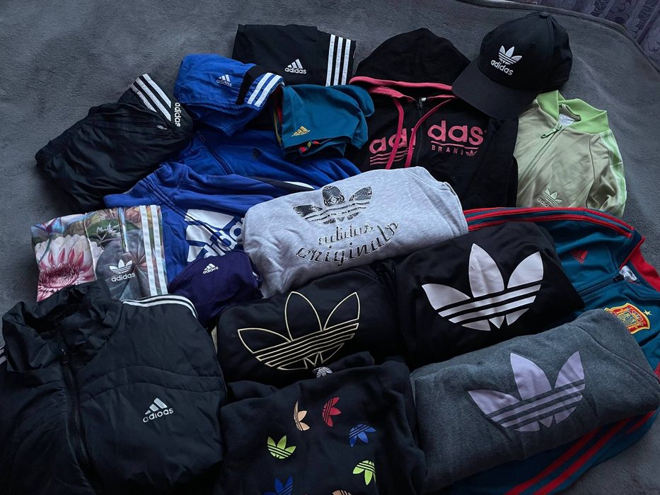 Adidas різний одяг