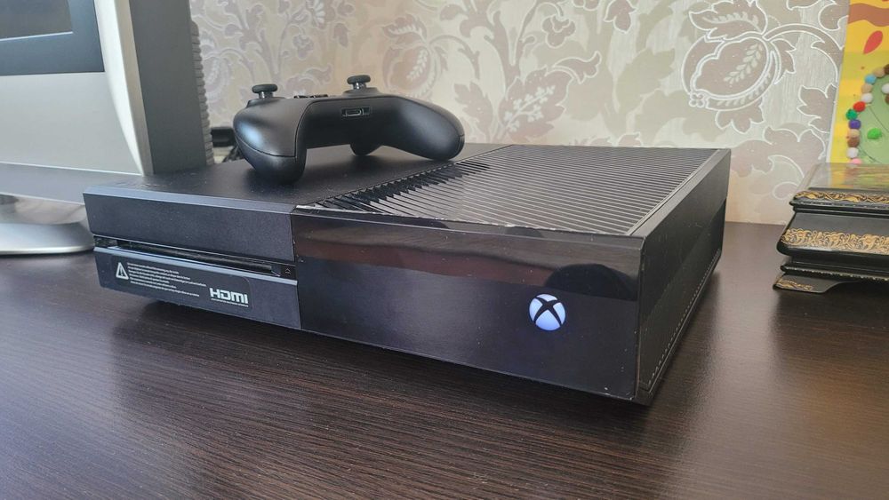 Ігрова приставка Microsoft Xbox One