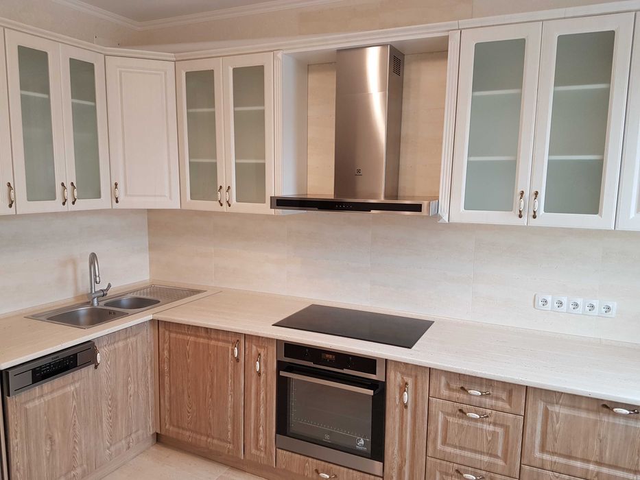 Продам 1к. квартиру, 4 эт., в массиве "Радужный"/Небесной сотни, Одеса