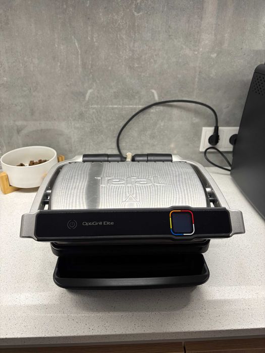 Продам електрогриль Tefal Optigrill 8365 S1