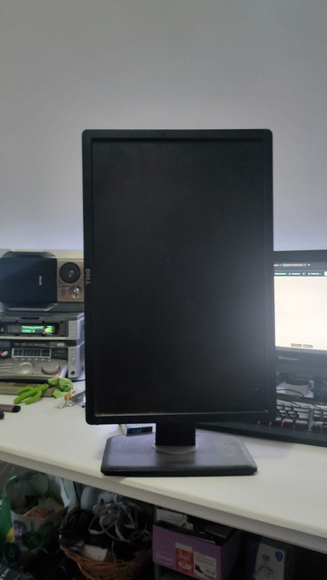 Monitor Dell p2213f pivot