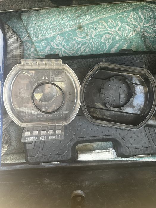 Продам кришку б/у в гарному стані