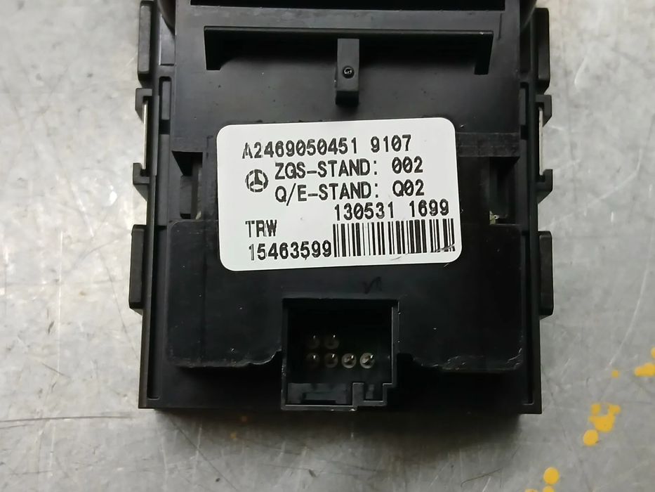 Botão / interruptor travão de parque MERCEDES-BENZ Classe A (W176)