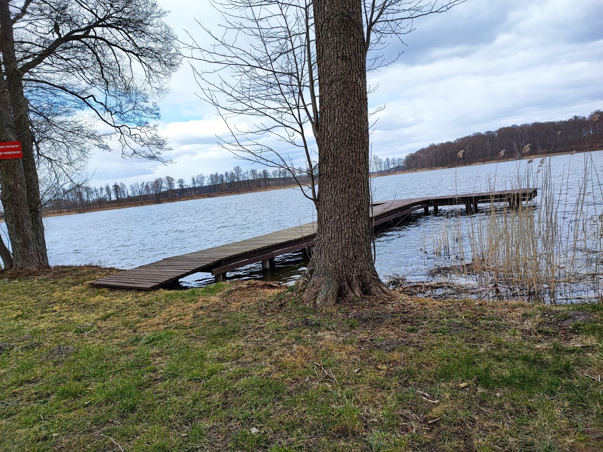 Domki nad jeziorem#działka z linią brzegową # pomost # sauna#jacuzzi