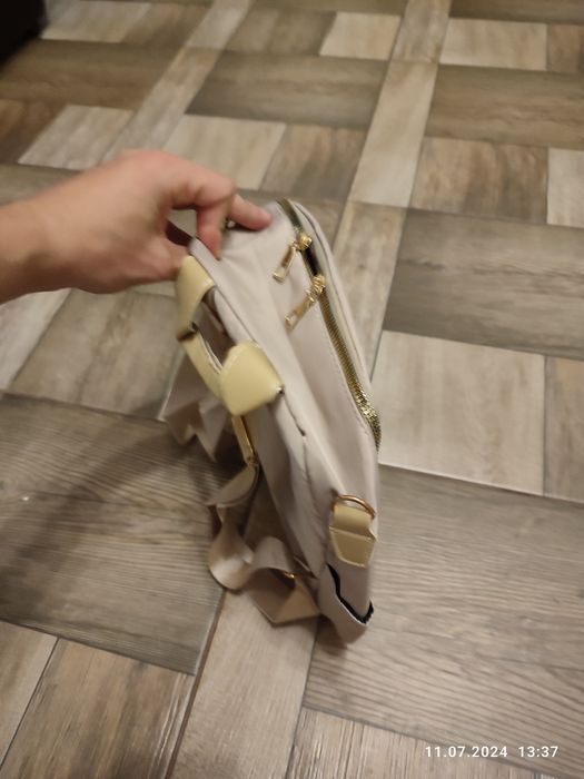 Nowy beżowy plecak damski