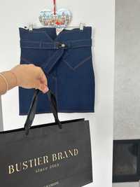 Стильна джинсова спідниця Bustier Brand розмір M  (як the coat). Нова