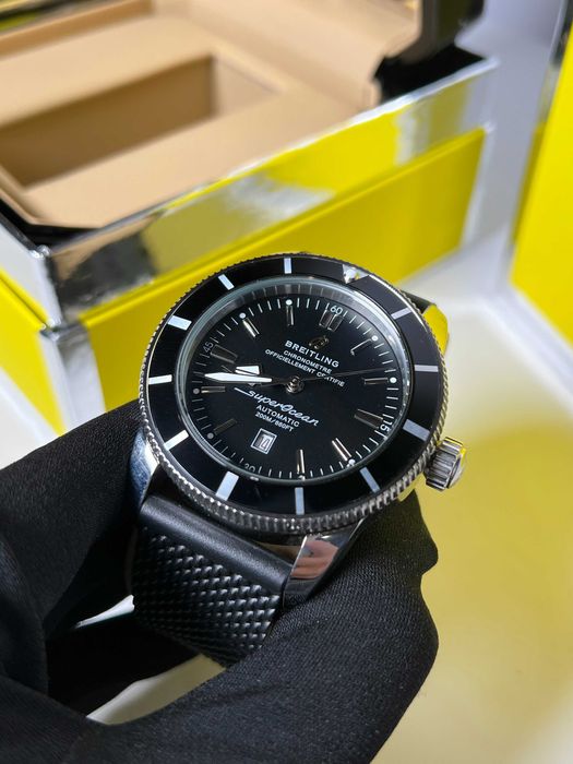Часы Breitling Superocean Heritage B20 AB2010121B1S1