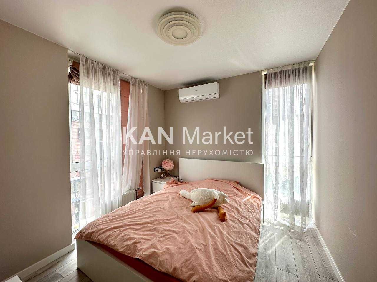 Продаж світлої 2к квартири 55 м² з ремонтом у Файна Таун