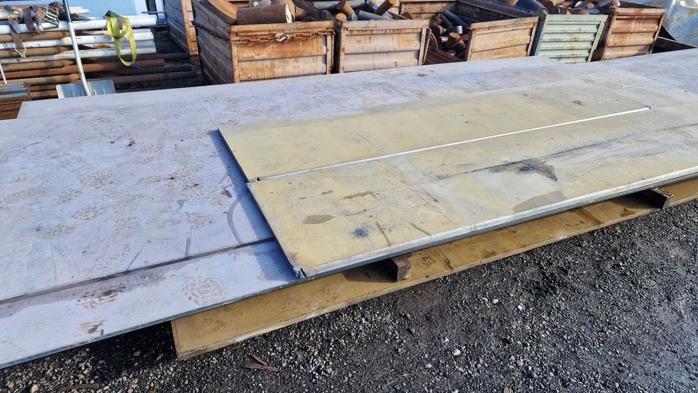 Blachy grubości 6,7,8,9,10,12,14,15,16,18,20,25 PIERWSZY GATUNEK