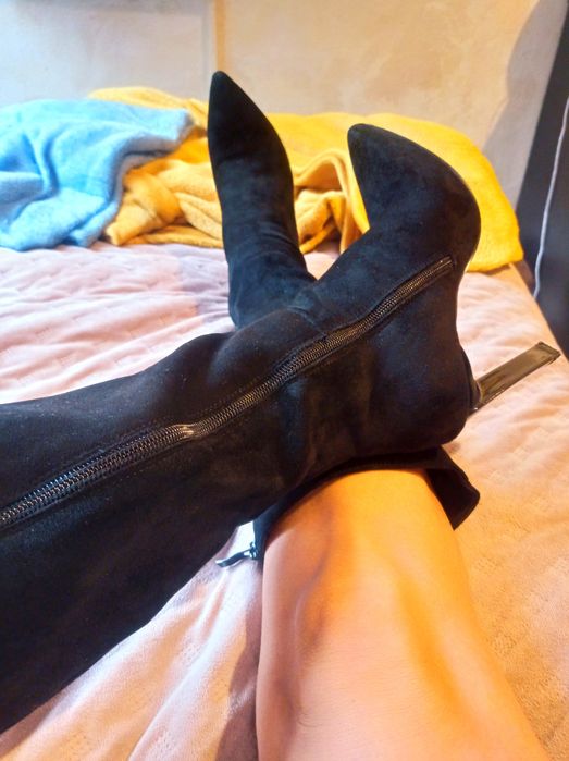 Zamszowe kozaki na obcasie. Casu, r. 37