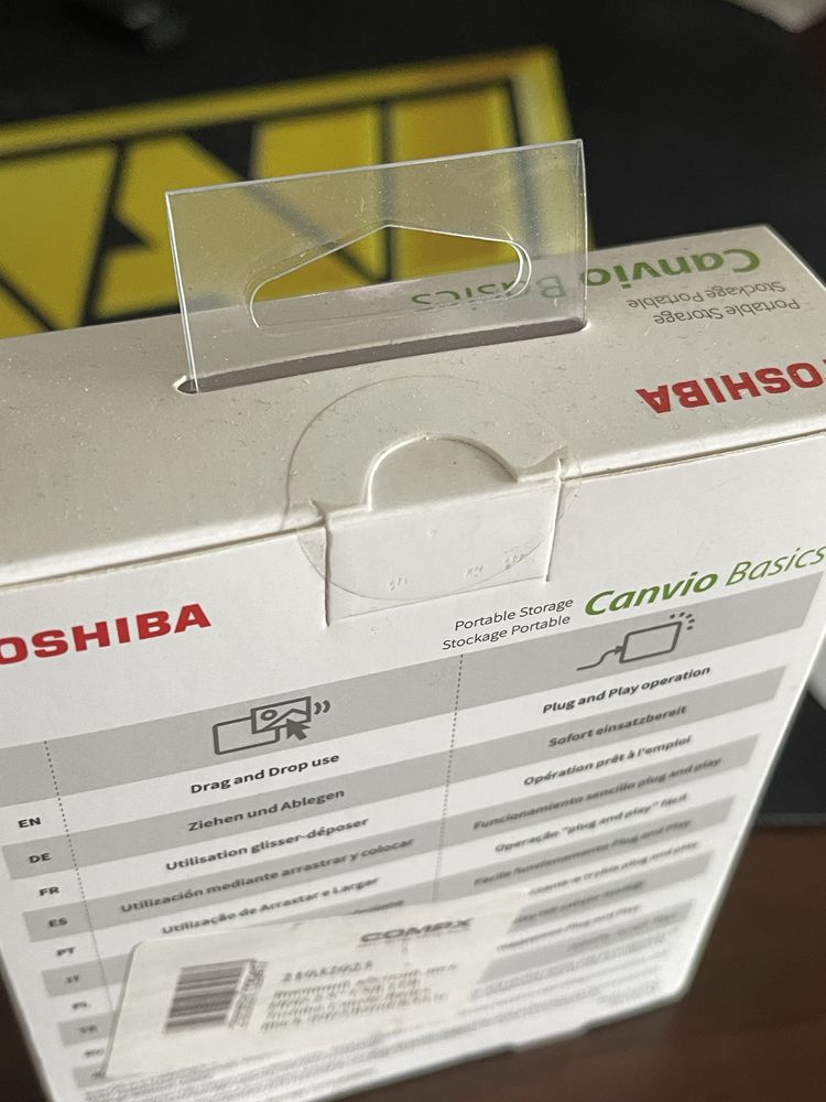 Зовнішній HDD Toshiba Canvio Basics 1TB новий/ торг