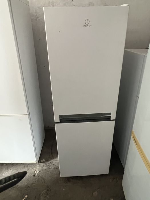 Холодильник продам терміново