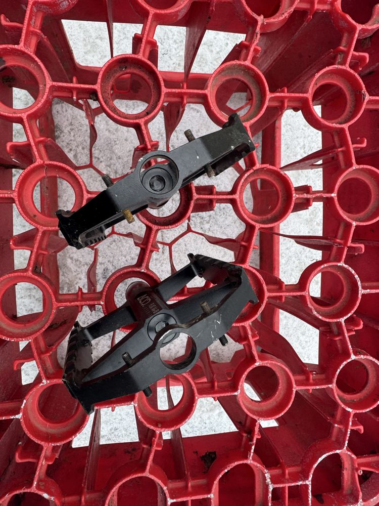 Педалі Reverse Components Black One