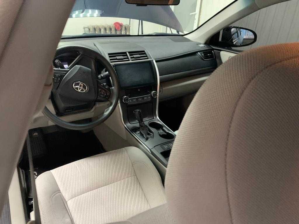 Toyota camry 2017