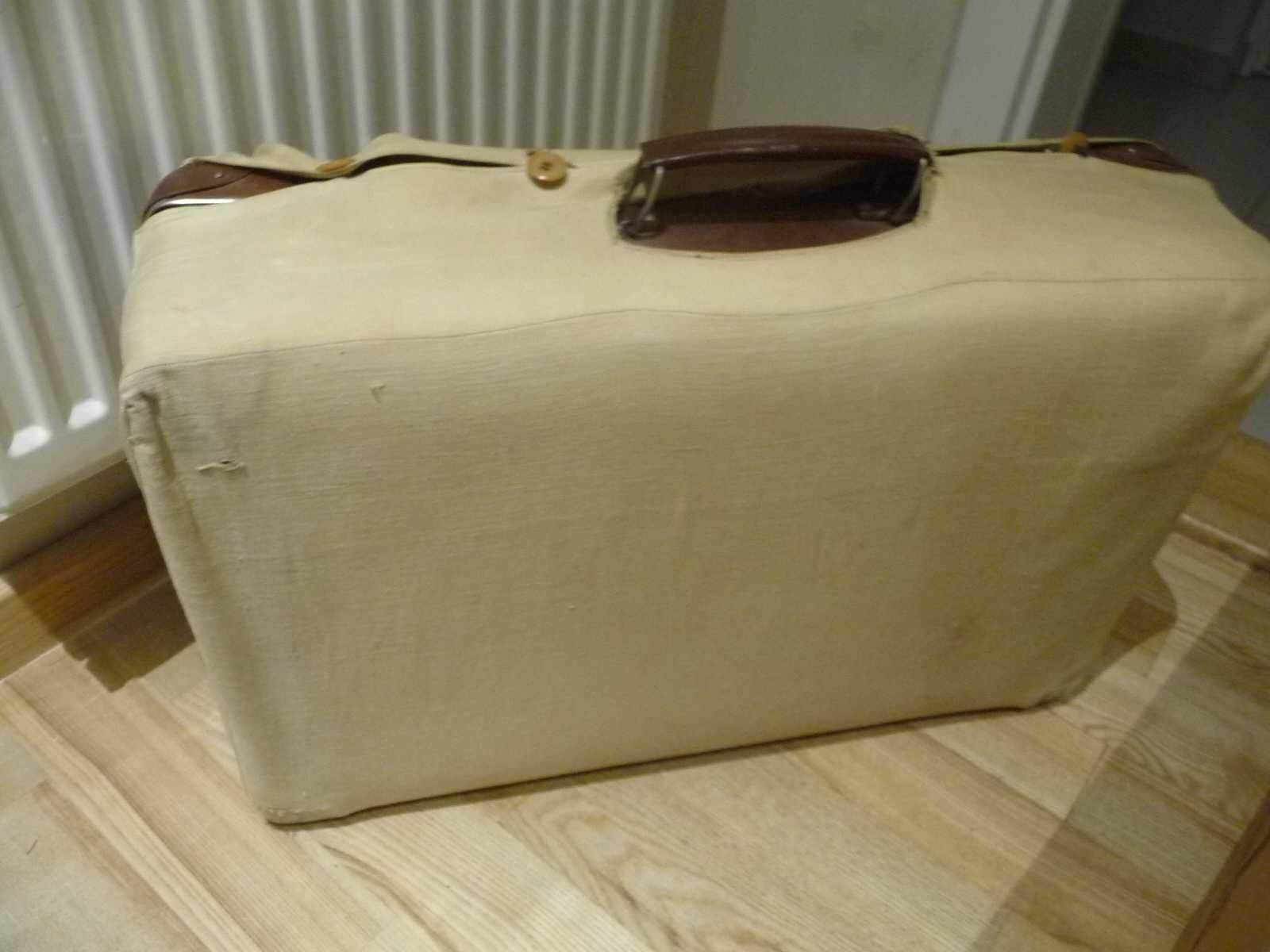 Duża, skórzana zabytkowa walizka antyk