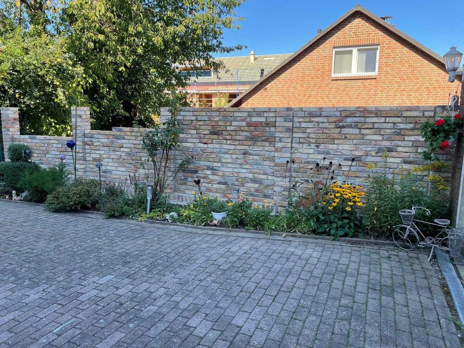 Prace ziemne, układanie polbruku, ogrodzenia