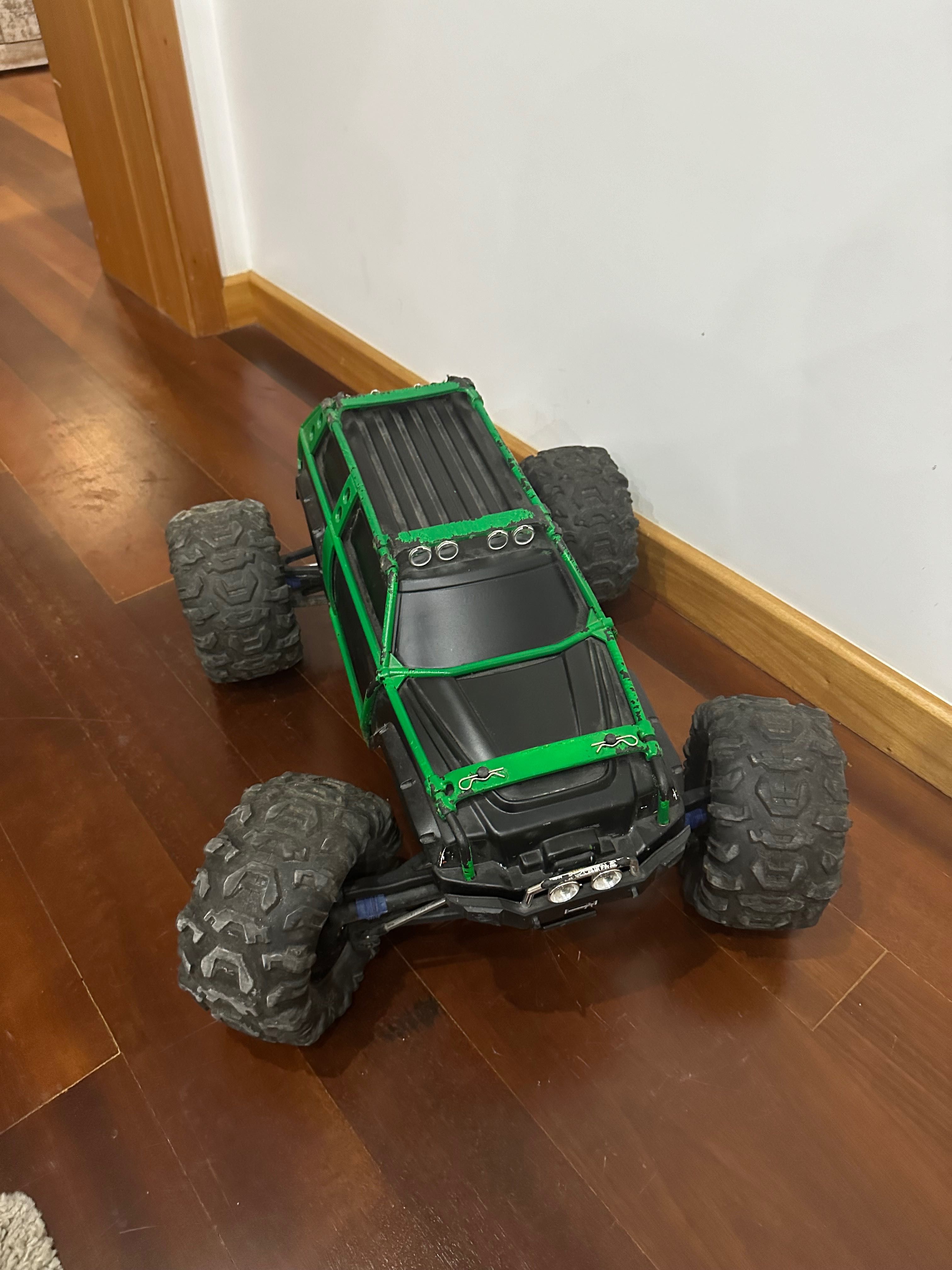 Carro a bateria Traxxas