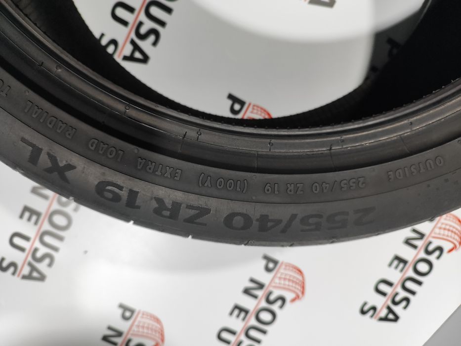 2 pneus semi novos 255-40R19 100 y Continental - Oferta dos Portes