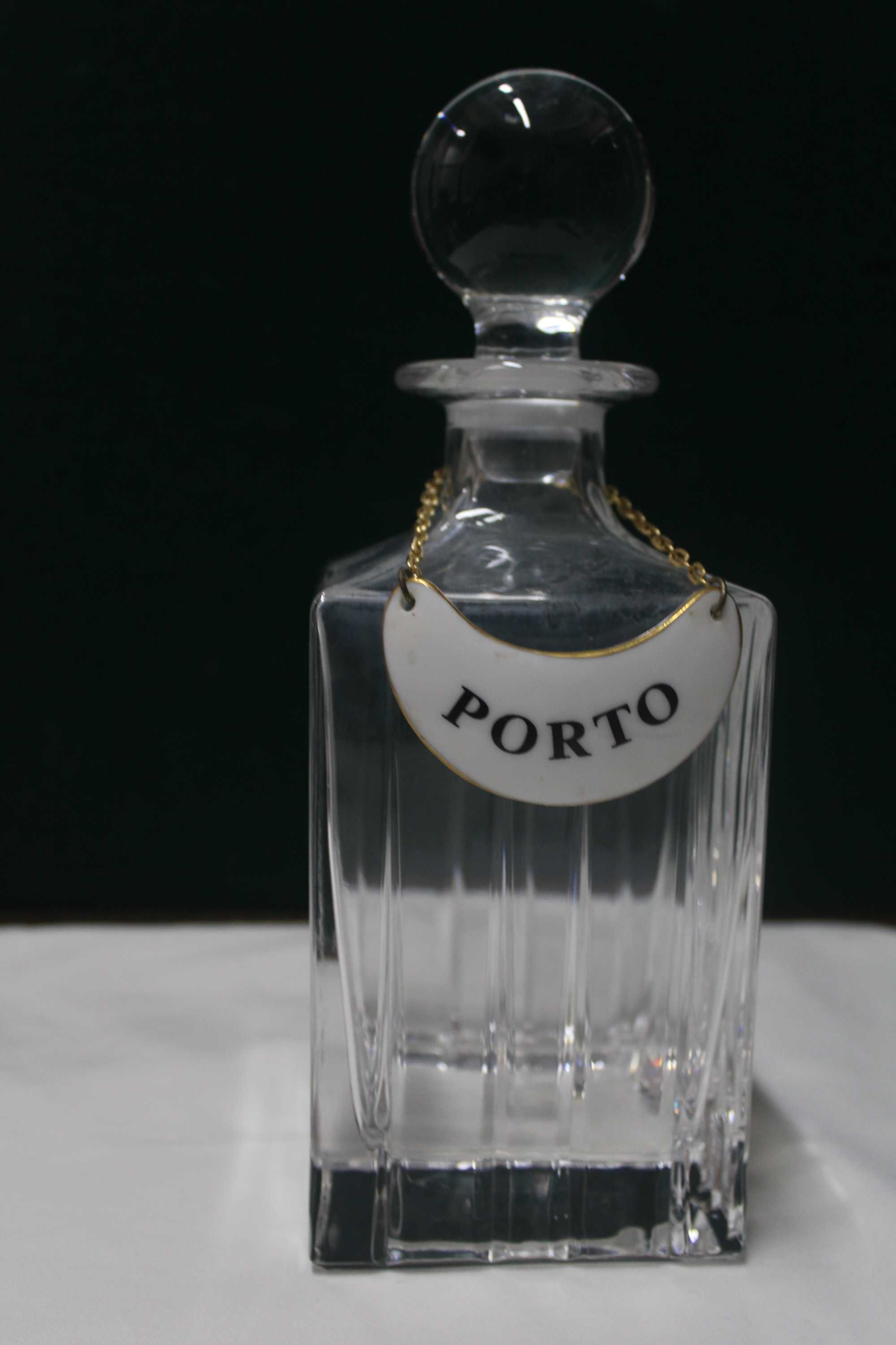 Garrafa em cristal com colar\placa em porcelana Stefens "Porto" 24 cm