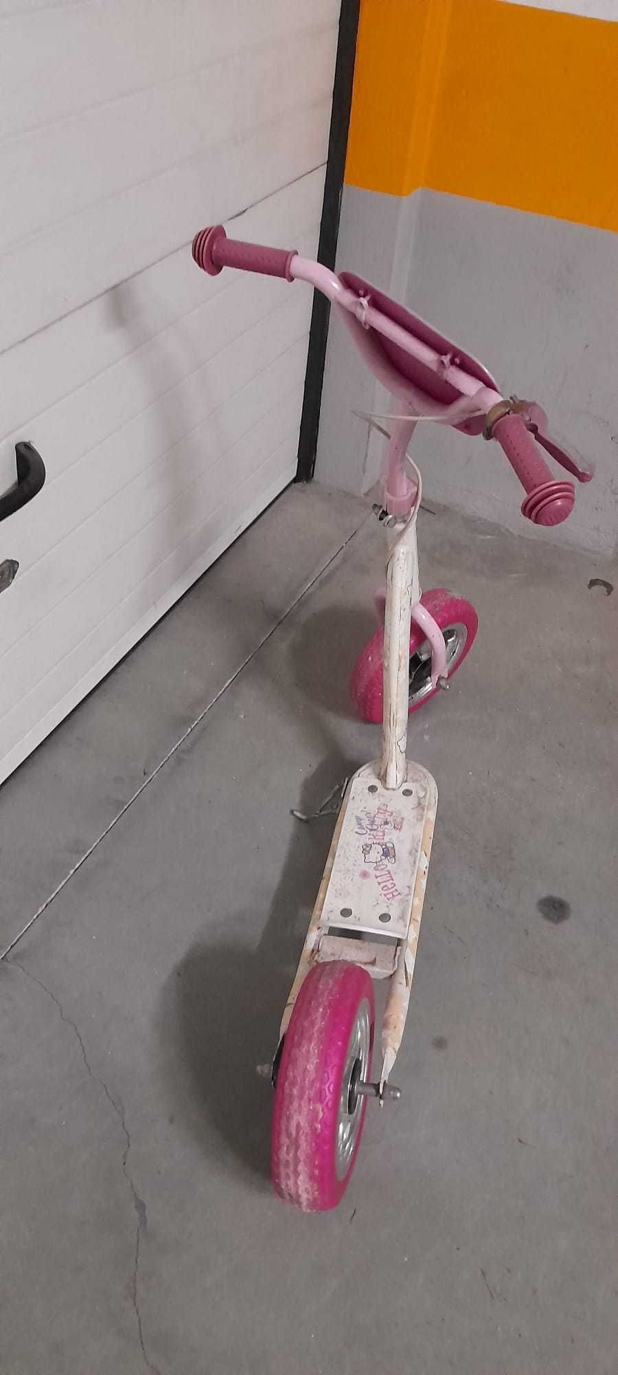 Trotinete Hello kitty