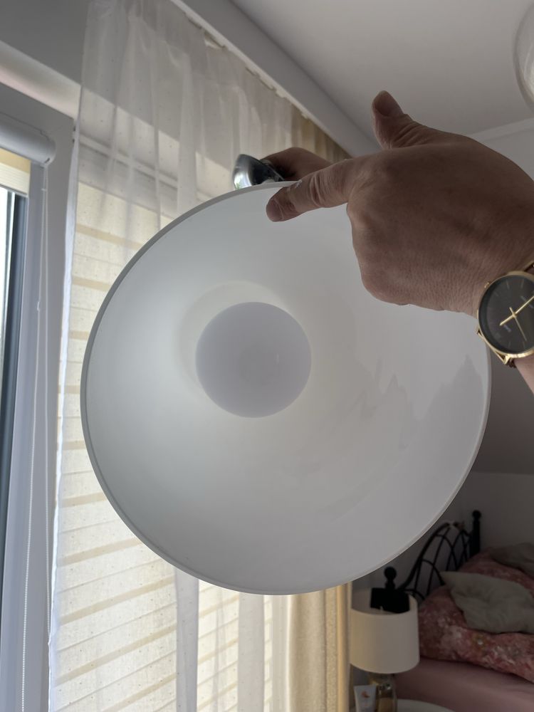 Lampa sufitowa matowa mleczna biała jasna klosz