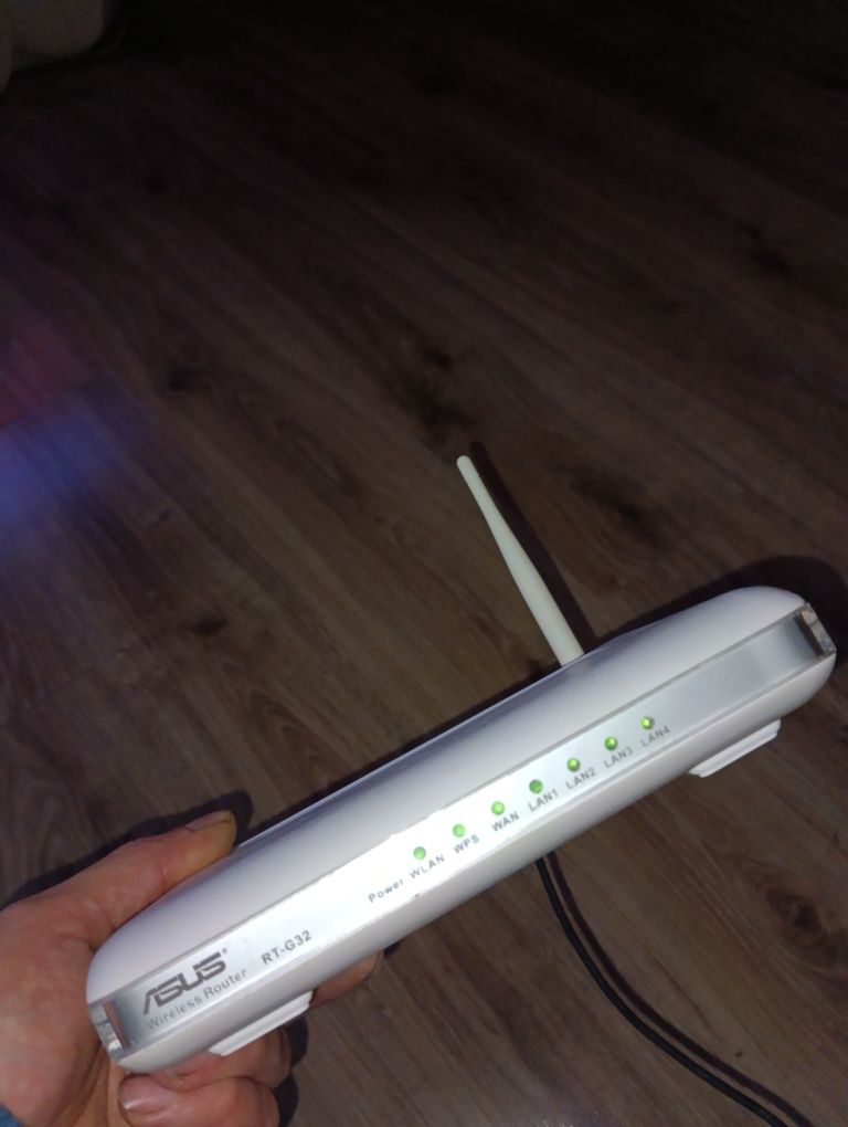 Роутеру ASUS  б/у