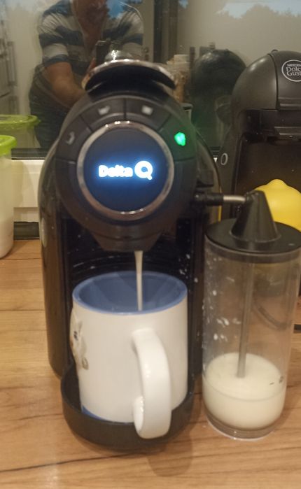 Ekspres do kawy Delta Qool  milk