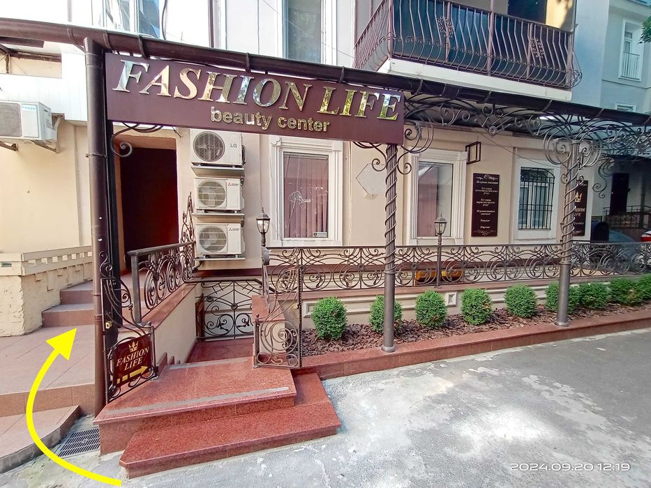 Аренда на Дерибасовской,16/ Офис Салон Магазин 35м²/ Двор «Лотос Мира»