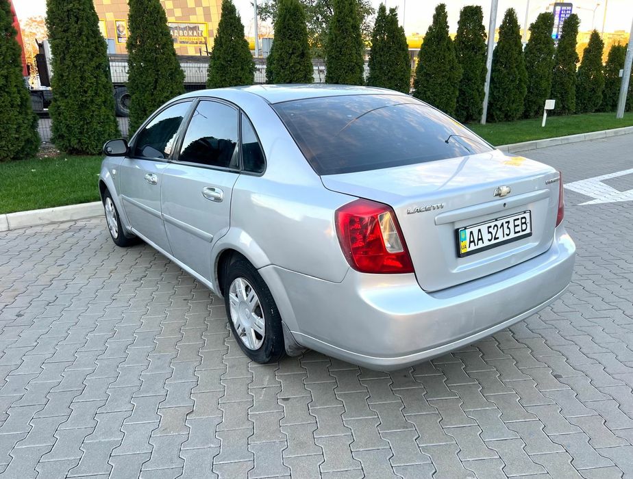Продaю Шевроле лачетти 2007р