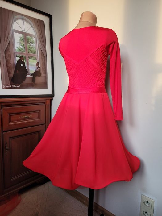 Sukienka do tańca towarzyskiego