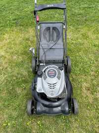 Sprzedam kosiarkę z silnikiem Briggs&Stratton 675/190cc z napędem