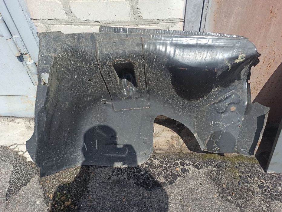 Продам новые кузовные детали,на автомобиль ЗАЗ-968м