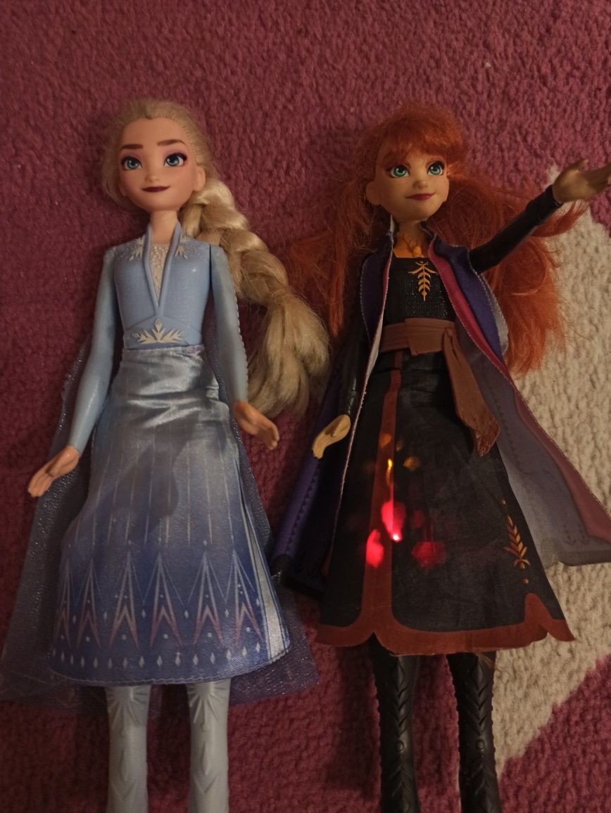 Swiecące Elsa i Anna