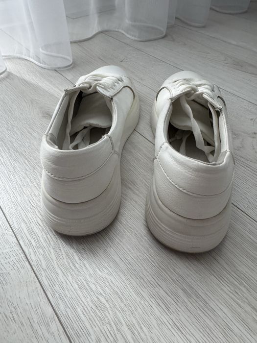 Кеди шкіряні білі