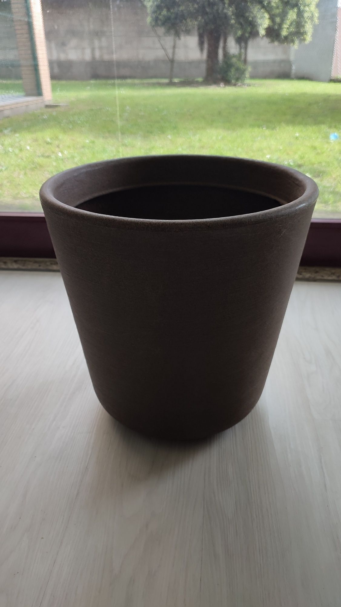 Vaso IKEA ostlig castanho