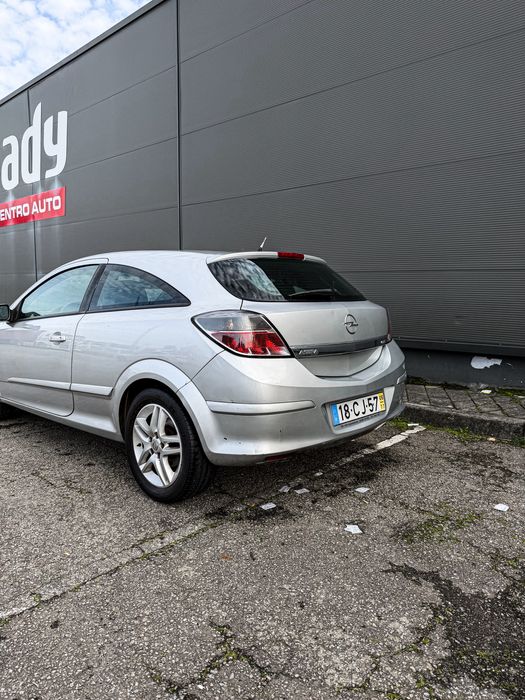 Opel Astra GTC CDTI 1.3