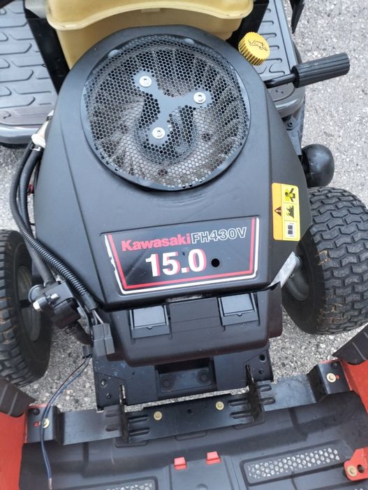 Trator corta relva Husqvarna