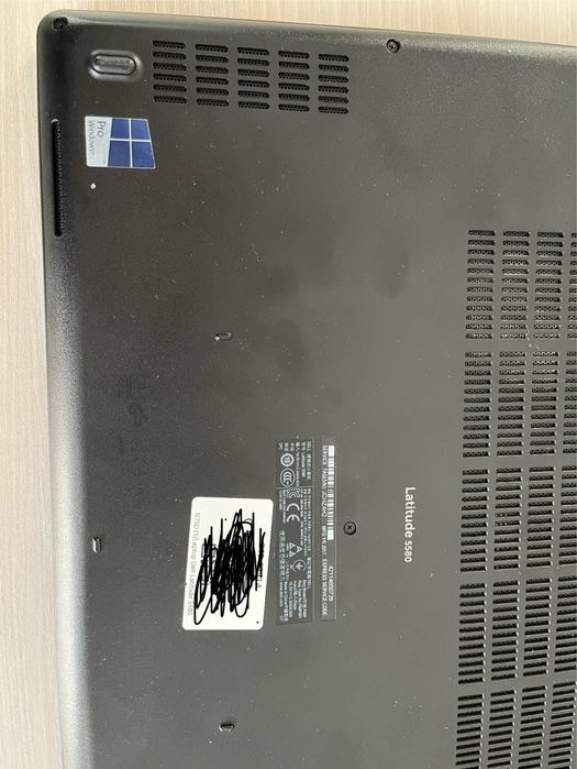Laptop Dell 5580 i7 16GB Ram geforce 940MX SSD 500GB Win11