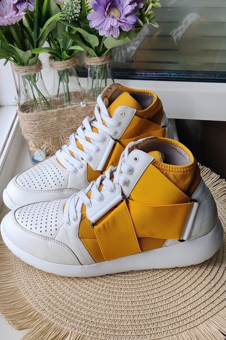 Fessura високі кросівки Італія 40 розмір