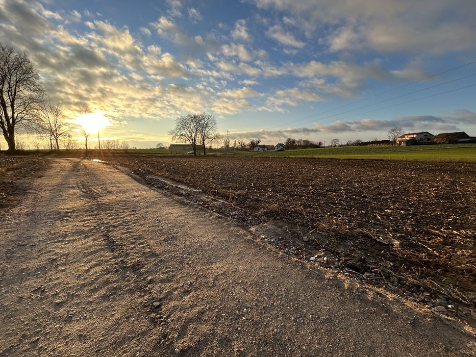Sprzedam działke w Gorczenicy