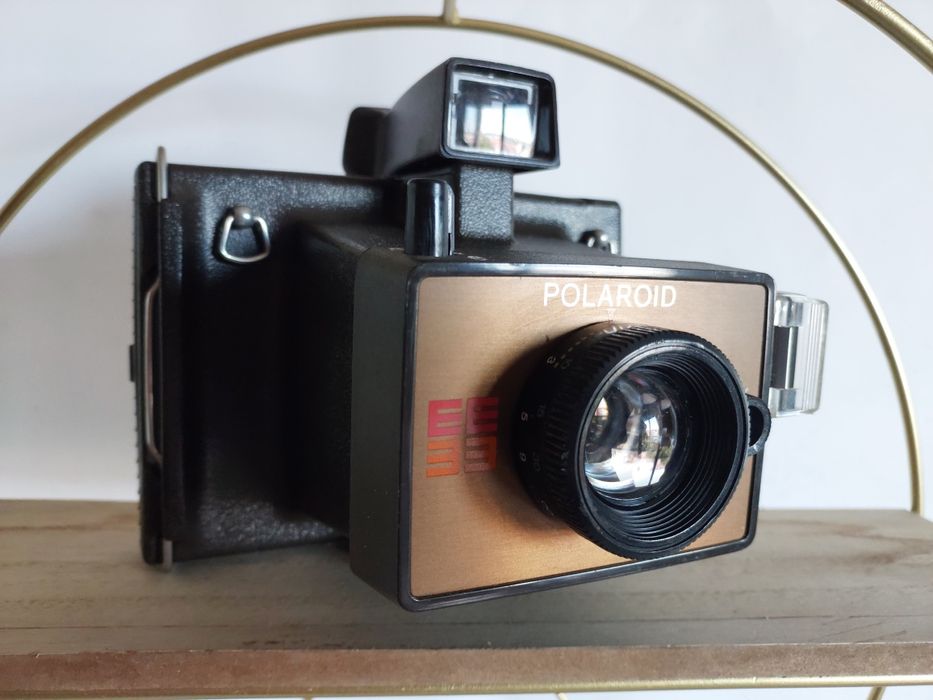 Máquina fotográfica Polaroid EE 33