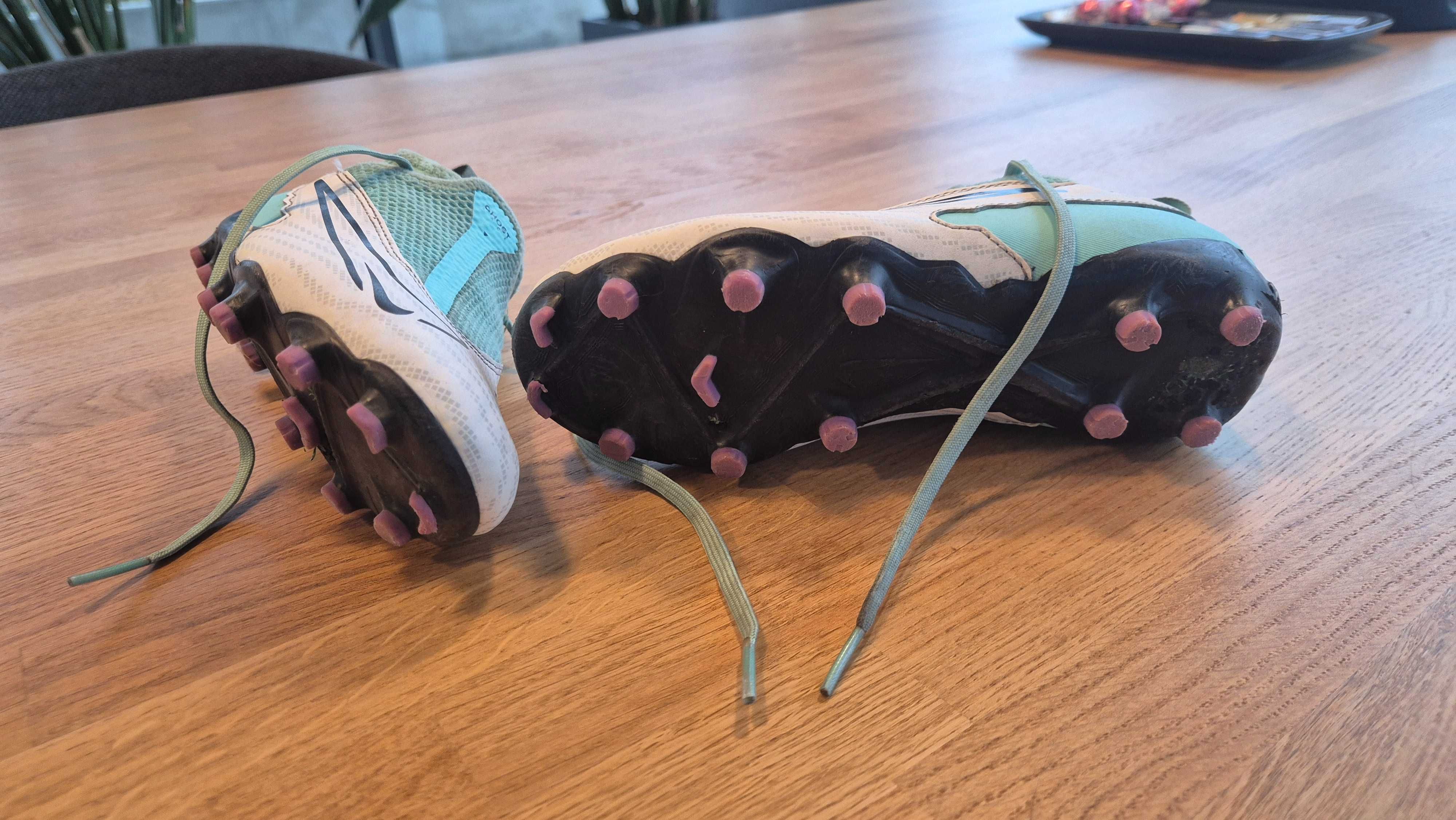 Buty piłkarskie Nike JR PHANTOM GX ACADEMY DF, rozm. 33,5 (21 cm)