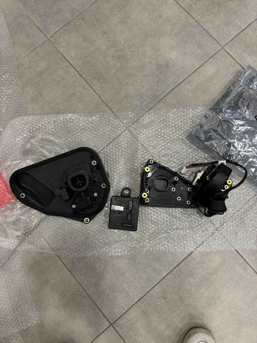 Оригінальний зарядний порт Tesla Model S 2022-2024 з електроприводом