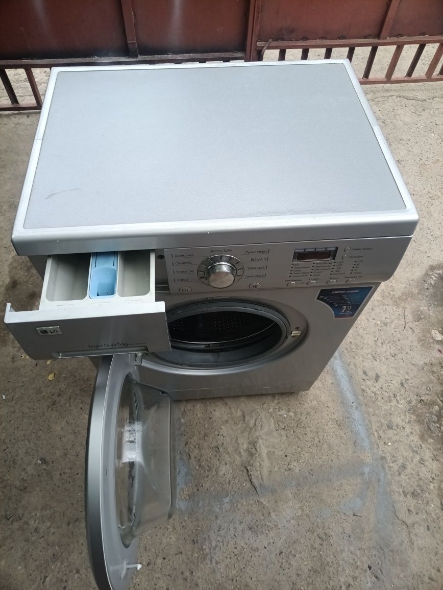 Продам стиральную машину LG WD-12405NDK
