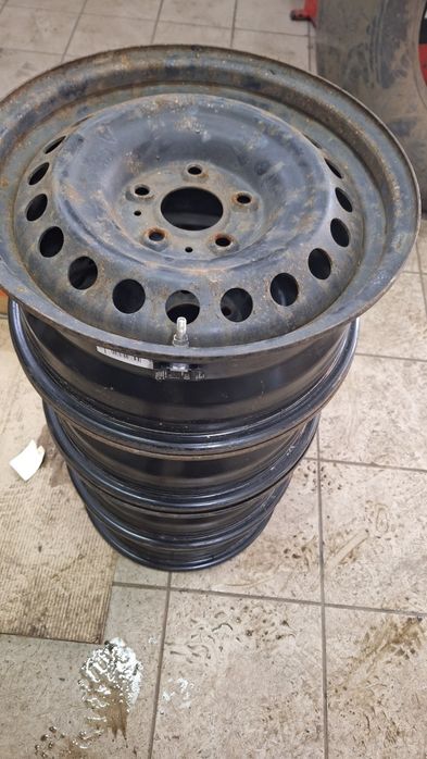 Felgi stalowe z czujnikiem nissan 5x114.4 16''