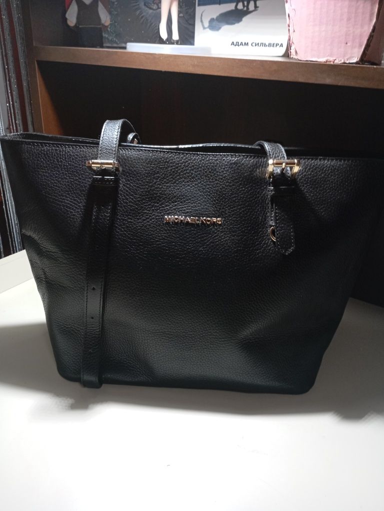 Сумка в идеальном состоянии Michael kors